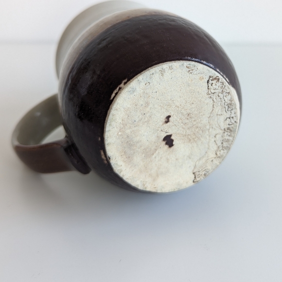 Vintage cream and brown waves Stoneware mug - Picture 8 of 12